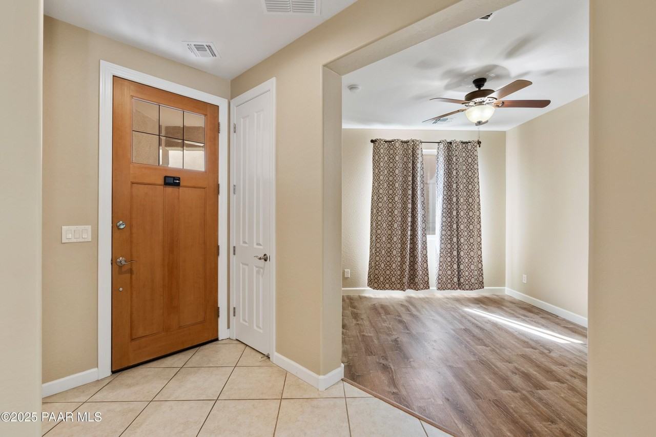 2416 Alberta Way - Photo 4 of 26