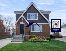 featured image of 14941 Robson St #1