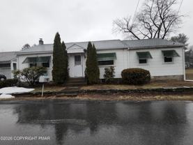 223 Howard St - Photo 1 of 1