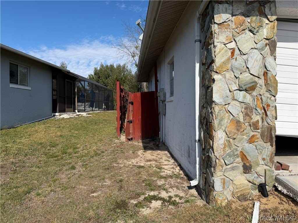 229 W Casurina Pl - Photo 3 of 10