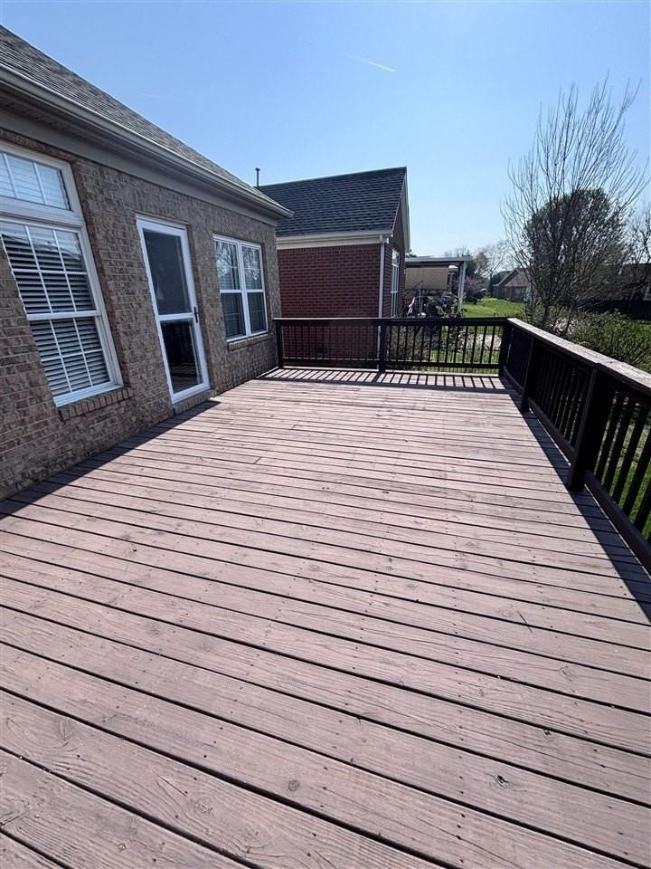 311 Augusta Ave - Photo 2 of 17