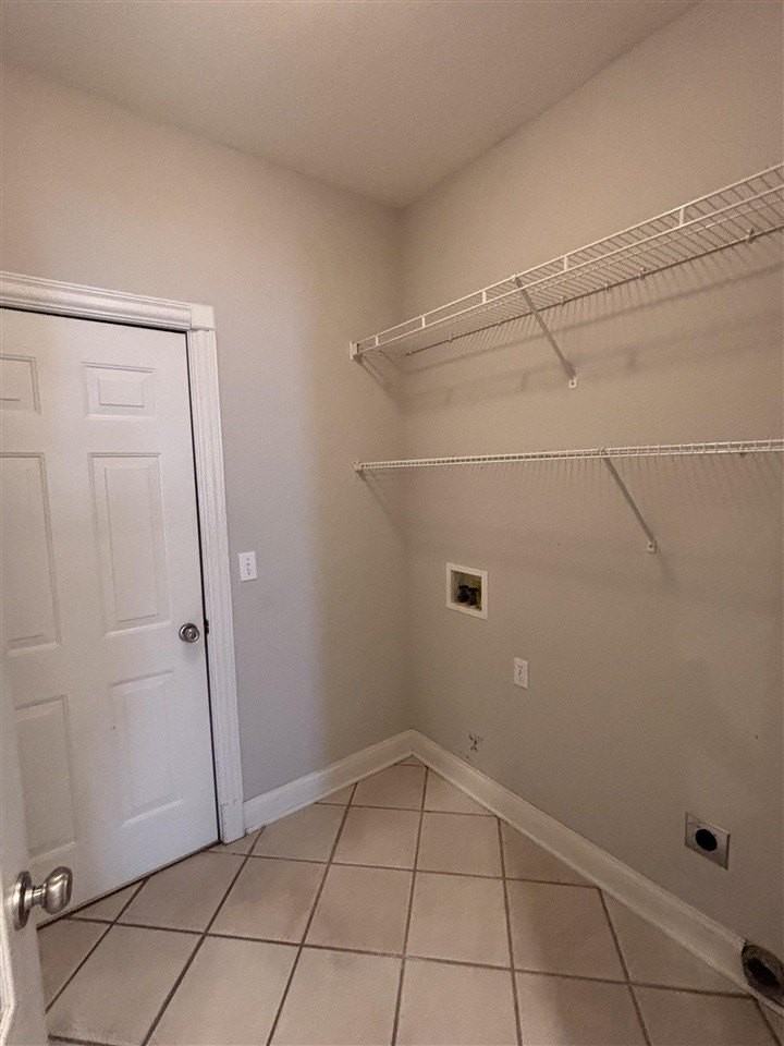 311 Augusta Ave - Photo 5 of 17