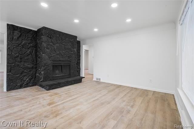 20128 Vaughan St - Photo 2 of 17