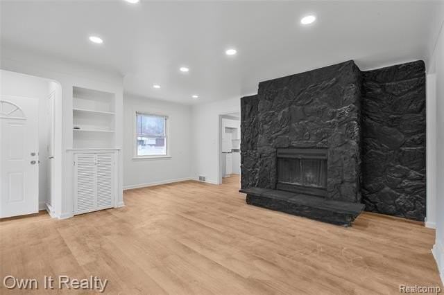 20128 Vaughan St - Photo 3 of 17