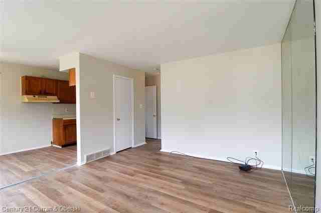 1919 Stieber St - Photo 3 of 17