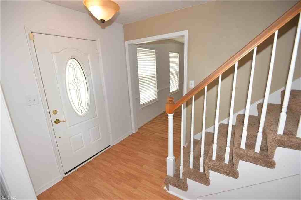 242 Fallawater Way - Photo 3 of 38