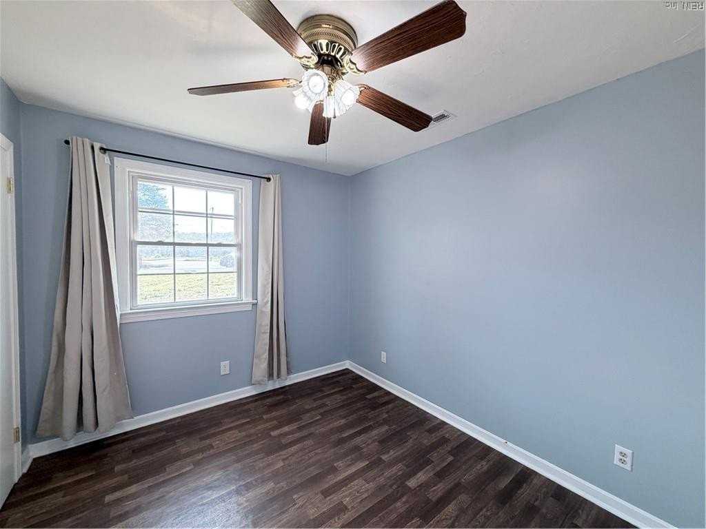 2404 Pamlico Cir - Photo 7 of 17