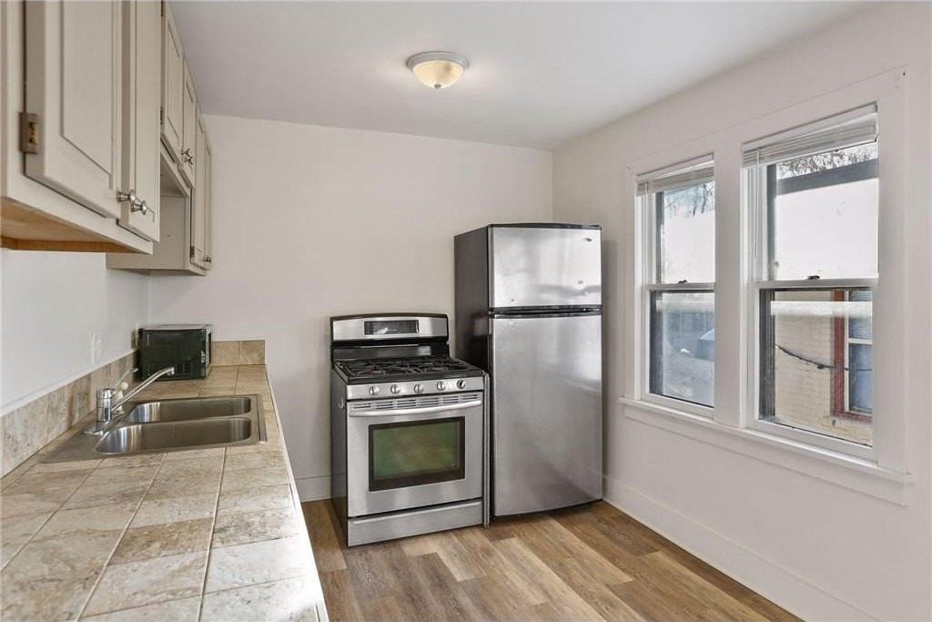 2617 2nd Ave S #2 - Photo 4 of 22