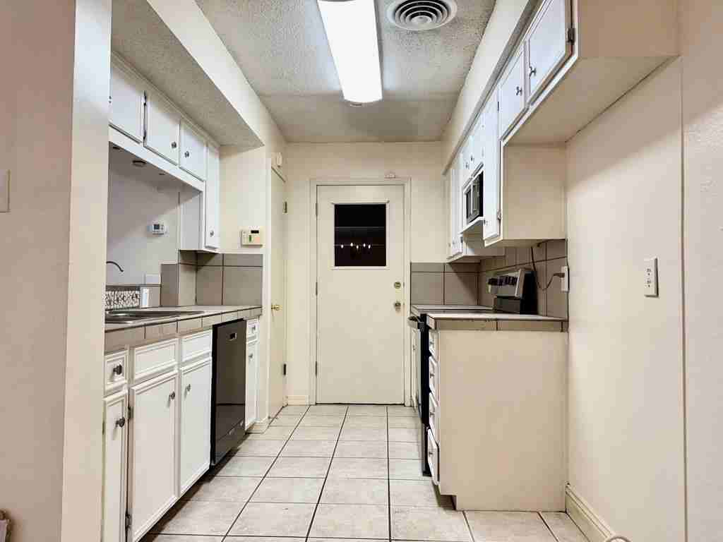 3505 Andrews Hwy - Photo 5 of 17