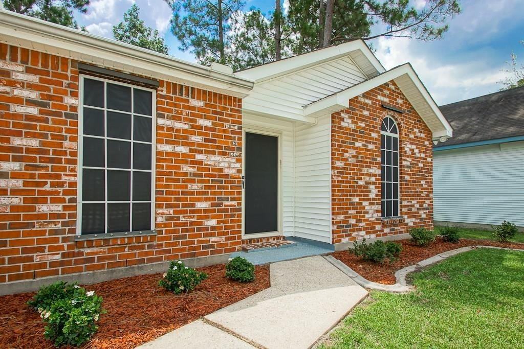 344 E Suncrest Loop - Photo 4 of 27