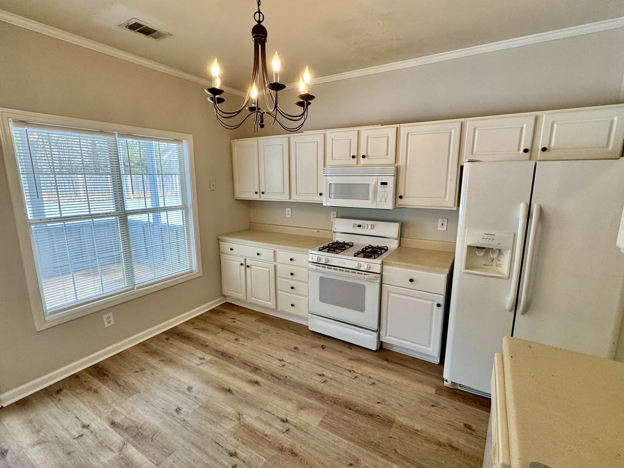 5115 Yellow Pine Dr #1 - Photo 2 of 27