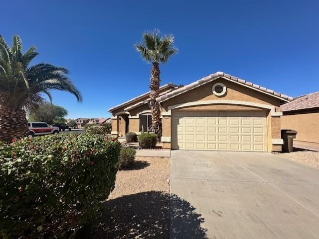 8568 W Hatcher Rd - Photo 4 of 50