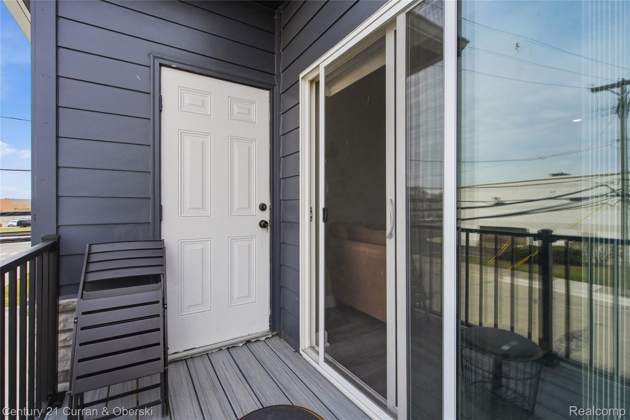 1241 E Woodward Heights Blvd ##5 - Photo 3 of 19