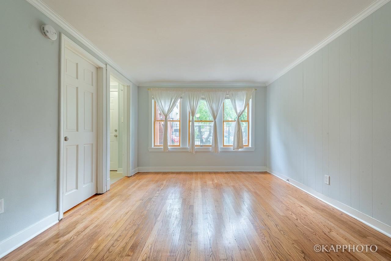 3108 N Saint Louis Ave - Photo 3 of 26