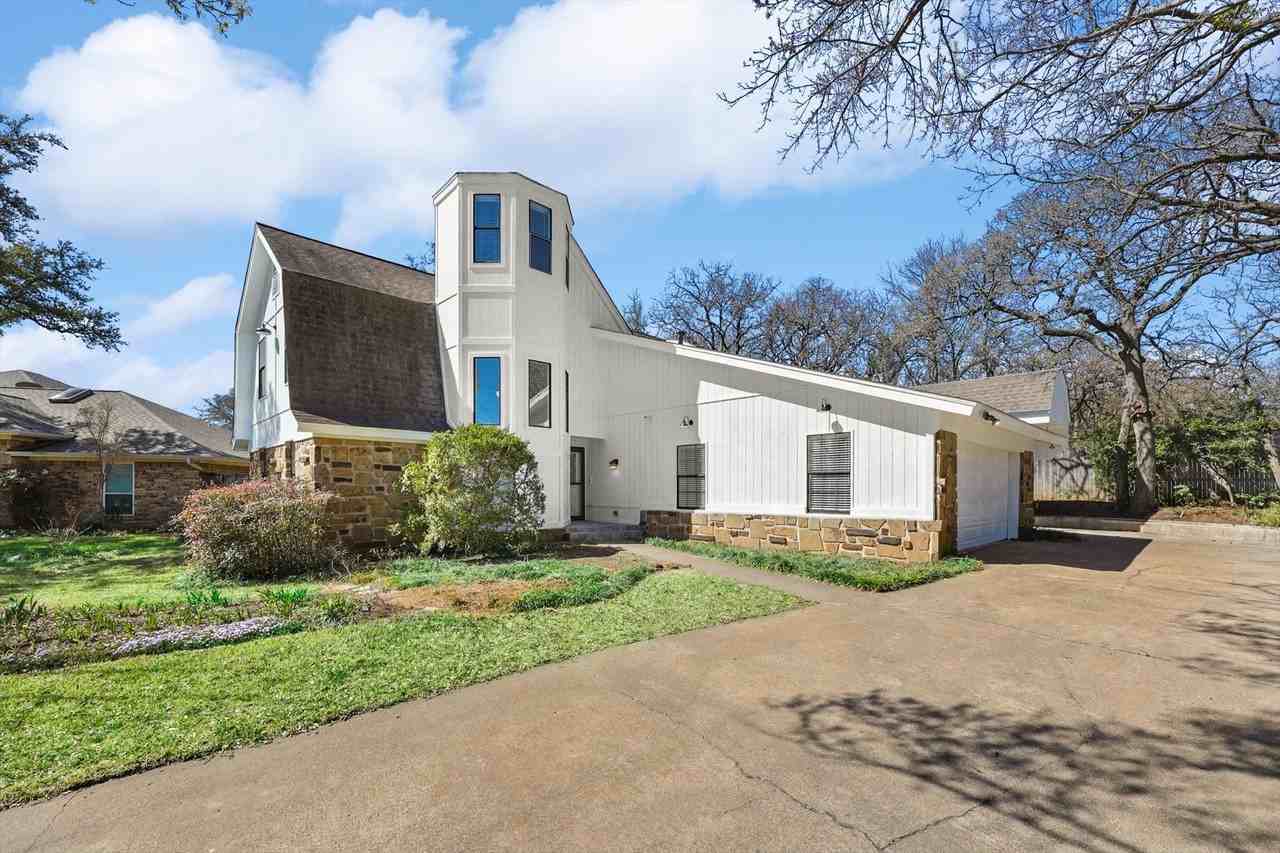 200 Eagle Ct - Photo 4 of 37