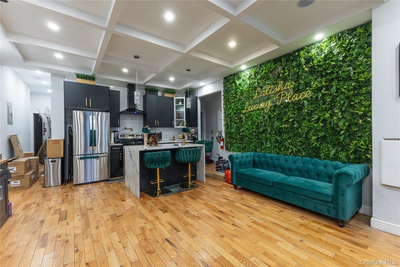 48 Essex St ##1 - Photo 2 of 12