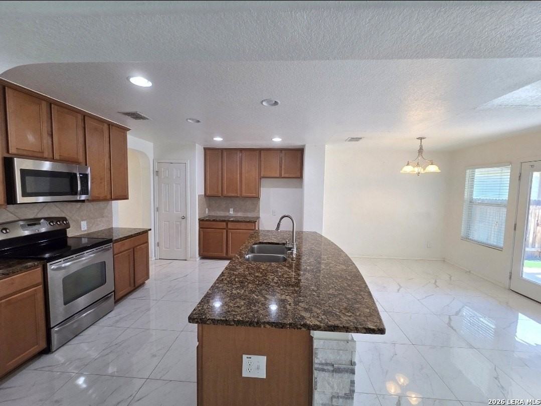 7530 Elegante Way - Photo 5 of 25