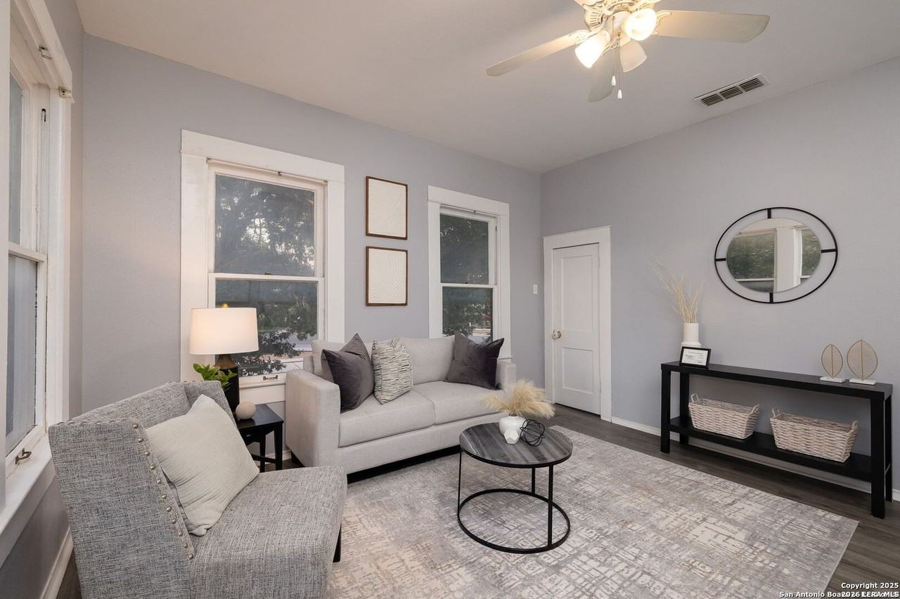 1614 W Kings Hwy - Photo 6 of 13