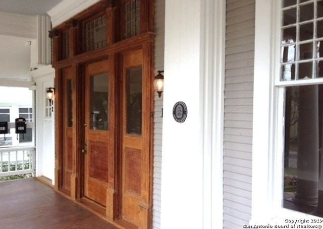 429 W Mistletoe Ave Apt 101 - Photo 5 of 34