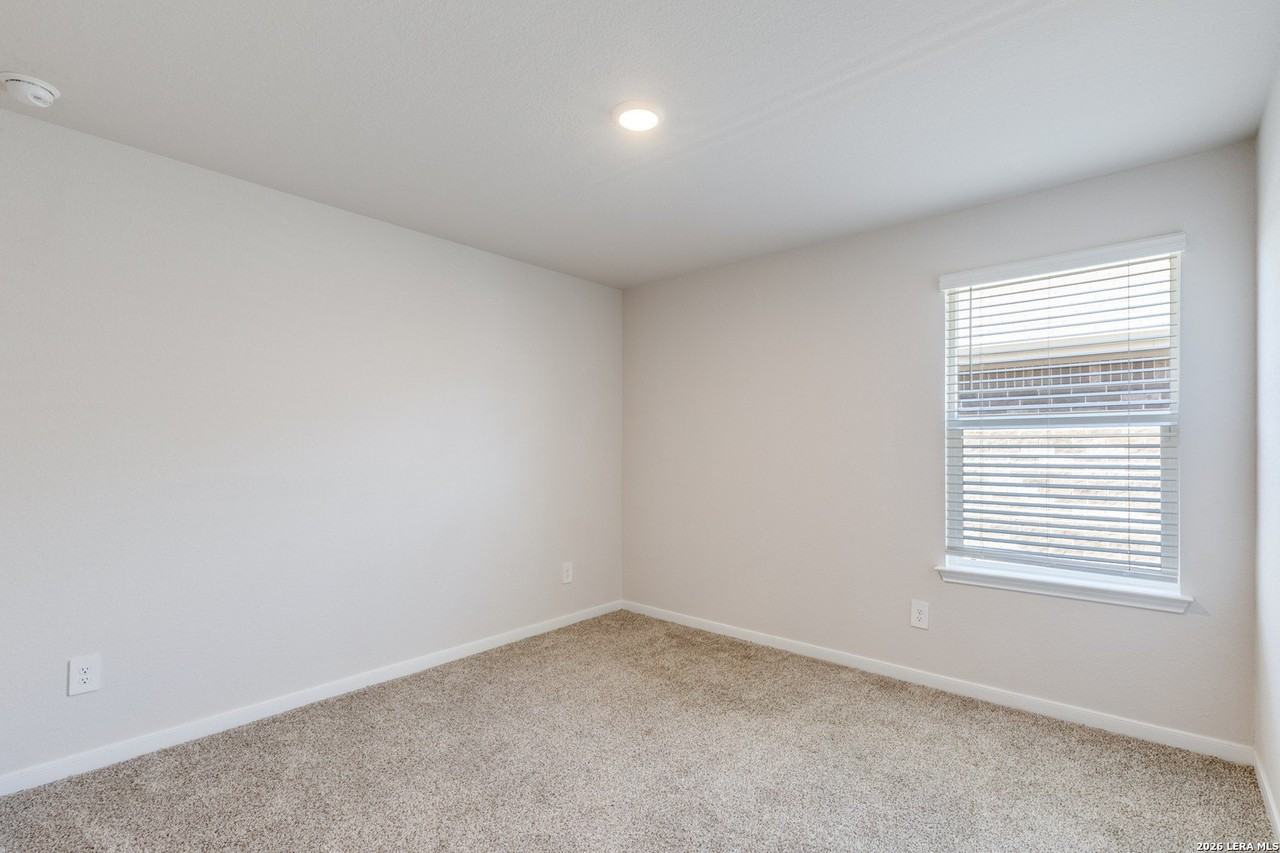 131 Sky Meadows Cir - Photo 4 of 25