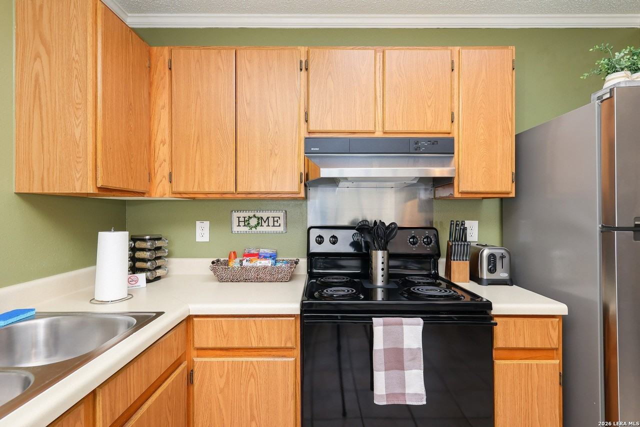 13014 Ocean Glade - Photo 2 of 11