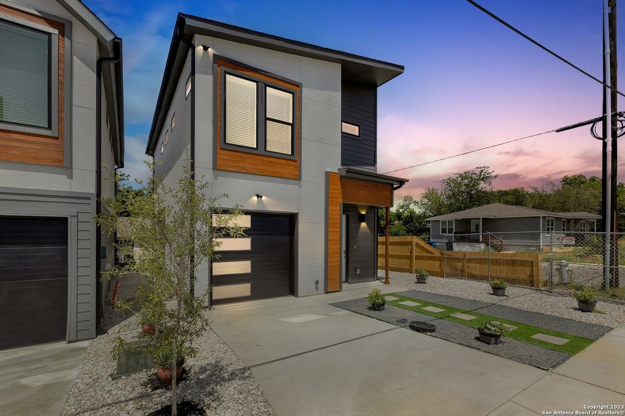 915 Piedmont Ave - Photo 2 of 27