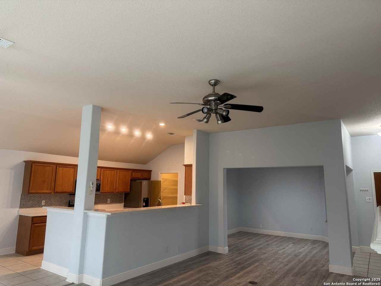 11410 Fair Hollow Dr - Photo 3 of 33