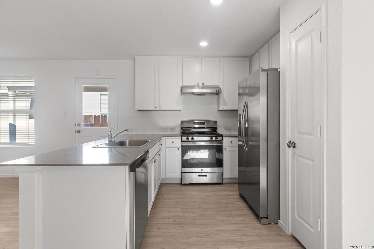 13551 Barton Cv - Photo 7 of 16