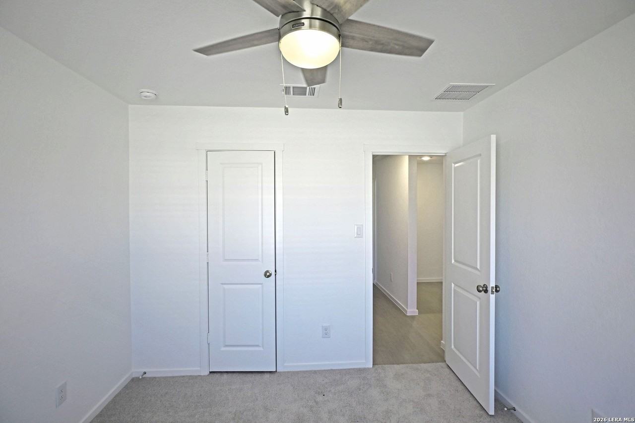 1805 Stonechat - Photo 4 of 23