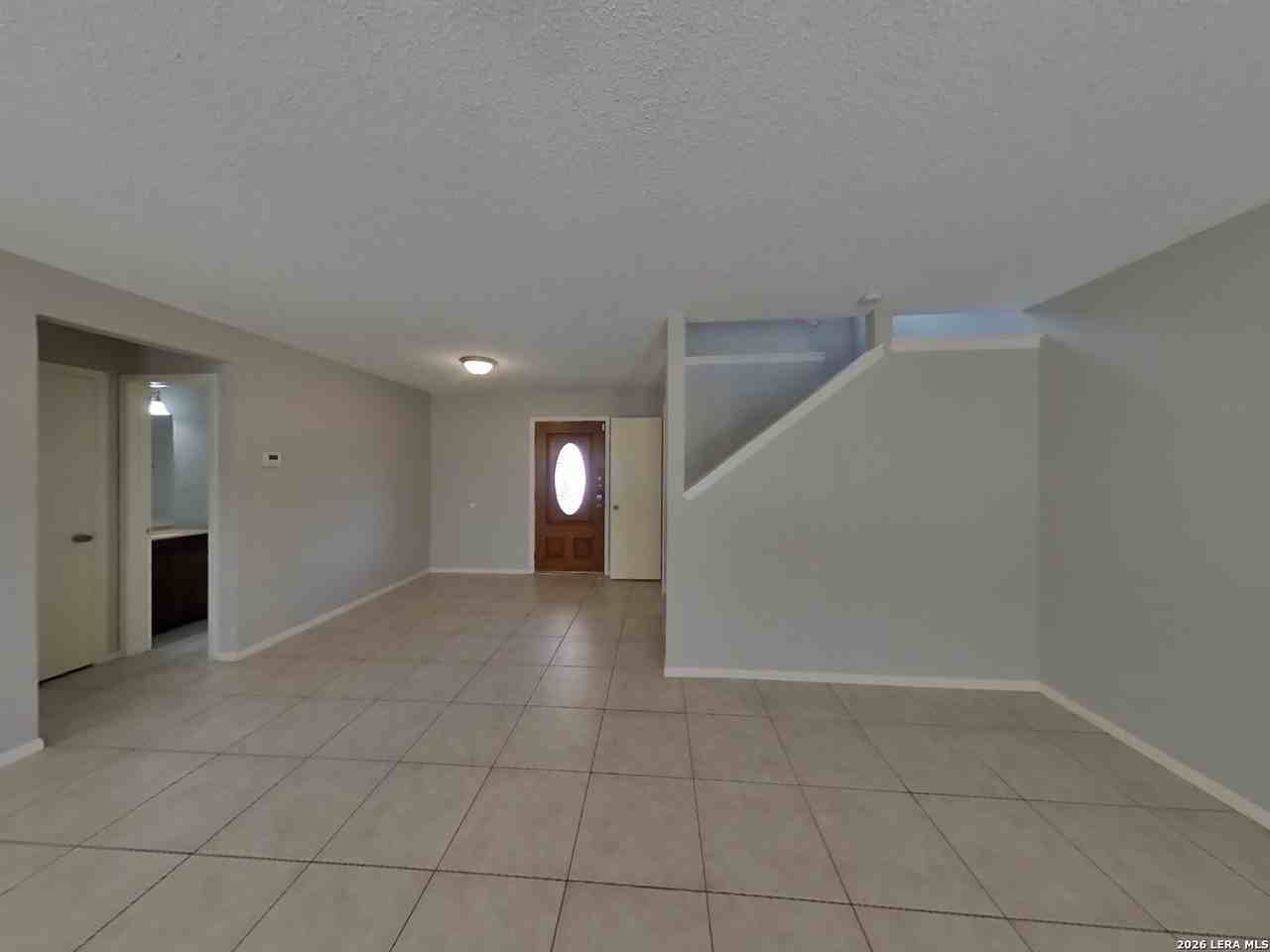 4827 Fern Lk - Photo 3 of 17