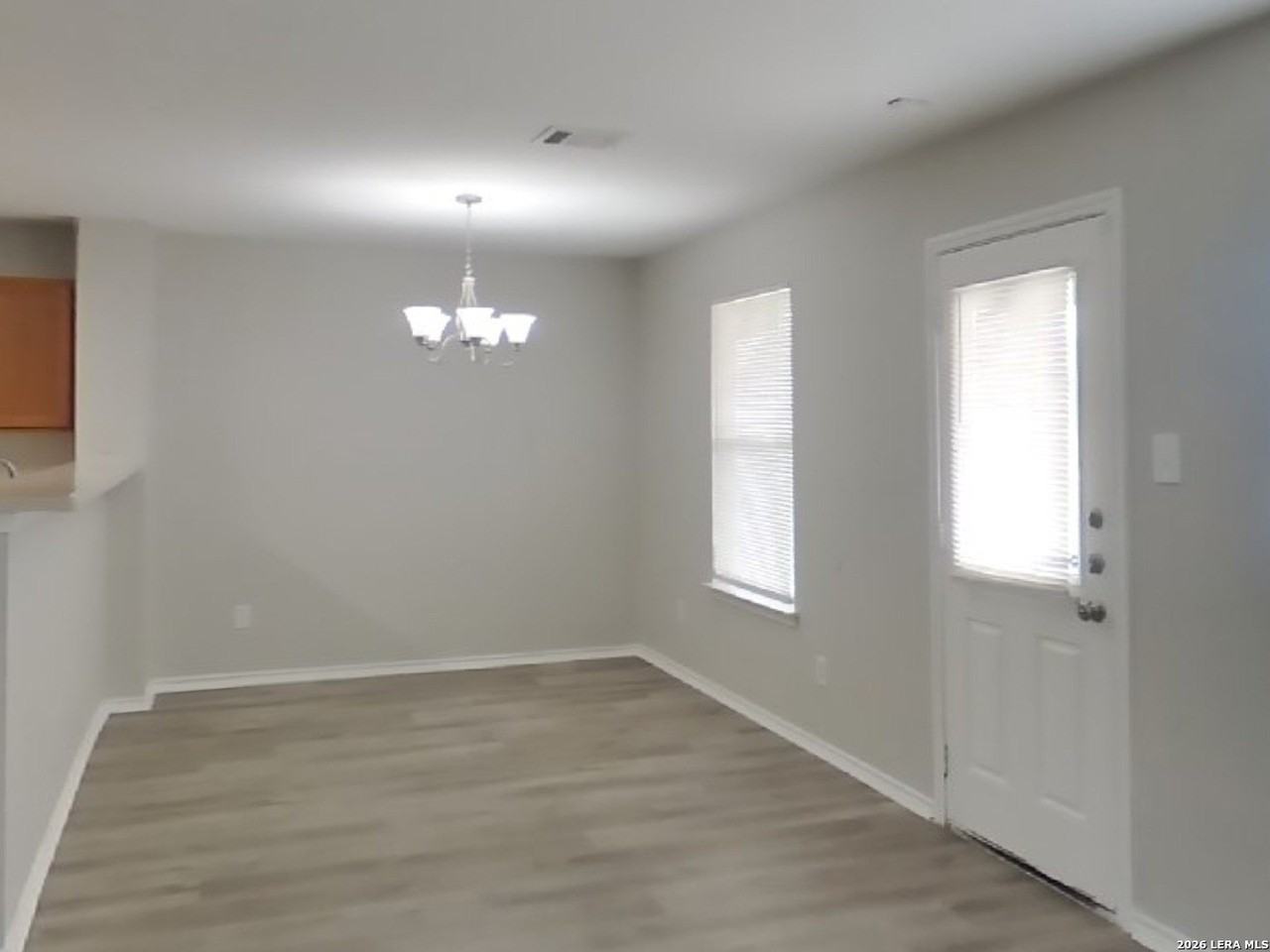 2910 Candleside Dr - Photo 3 of 17