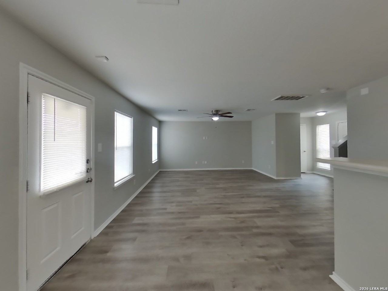 2910 Candleside Dr - Photo 4 of 17
