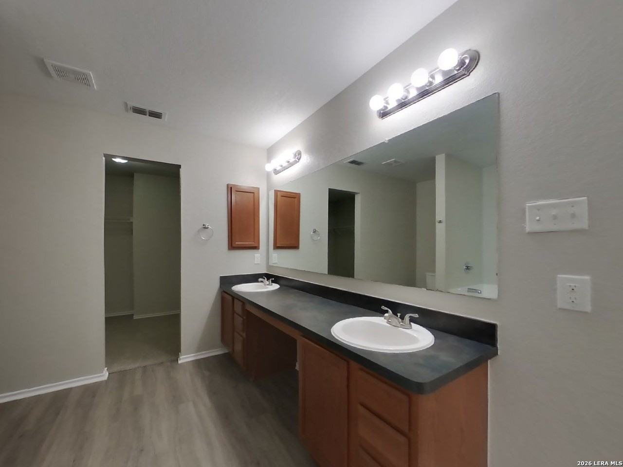 5003 Mustang Vw - Photo 5 of 17