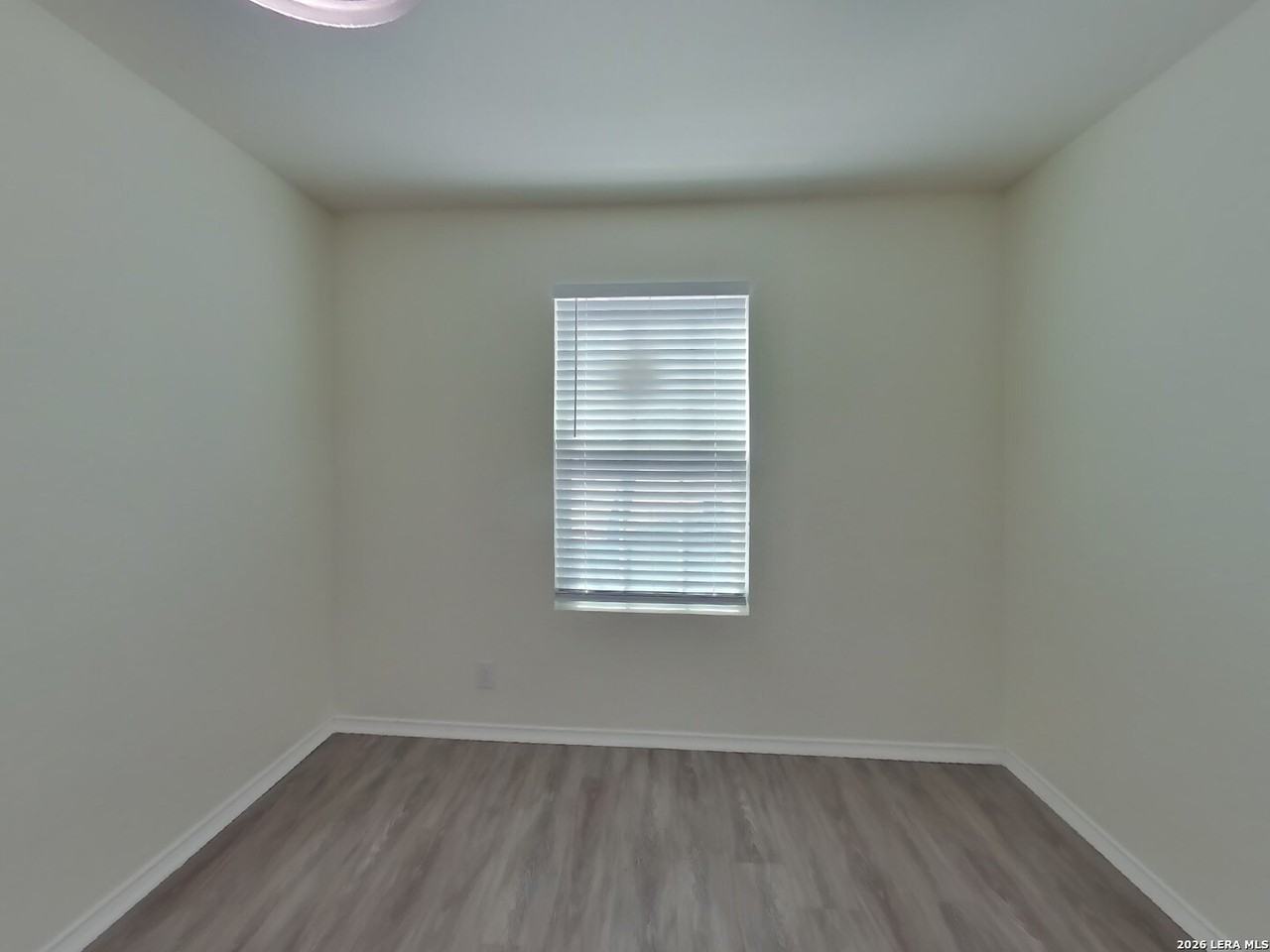 2102 York Bnd - Photo 3 of 21