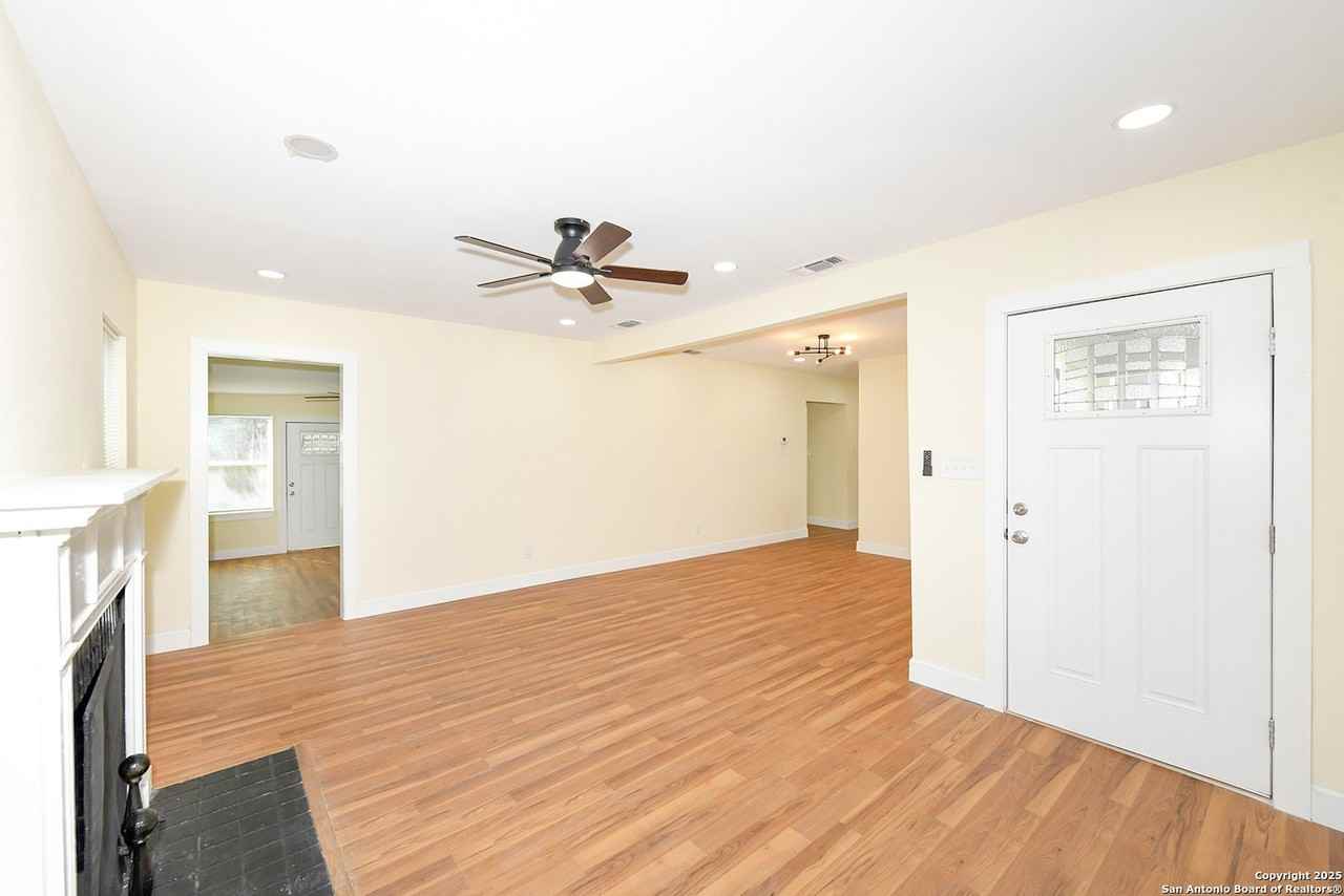 1326 W Lynwood Ave - Photo 6 of 28