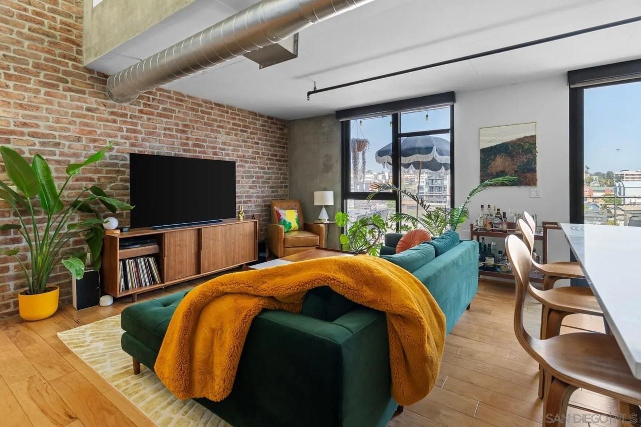 1780 Kettner Blvd #802 - Photo 2 of 16