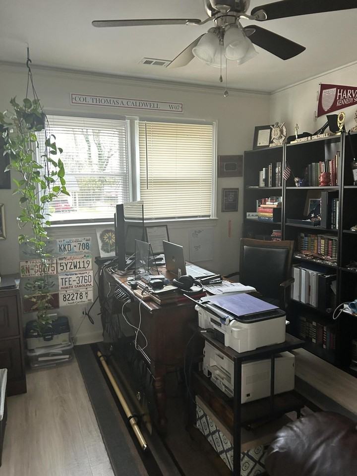 10 Curtiswood Ave - Photo 3 of 4