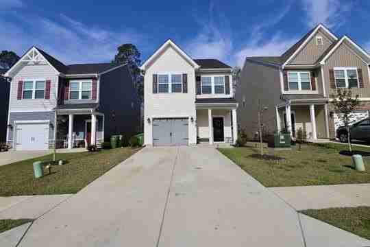 1049 Crescent Moon Loop - Photo 3 of 50