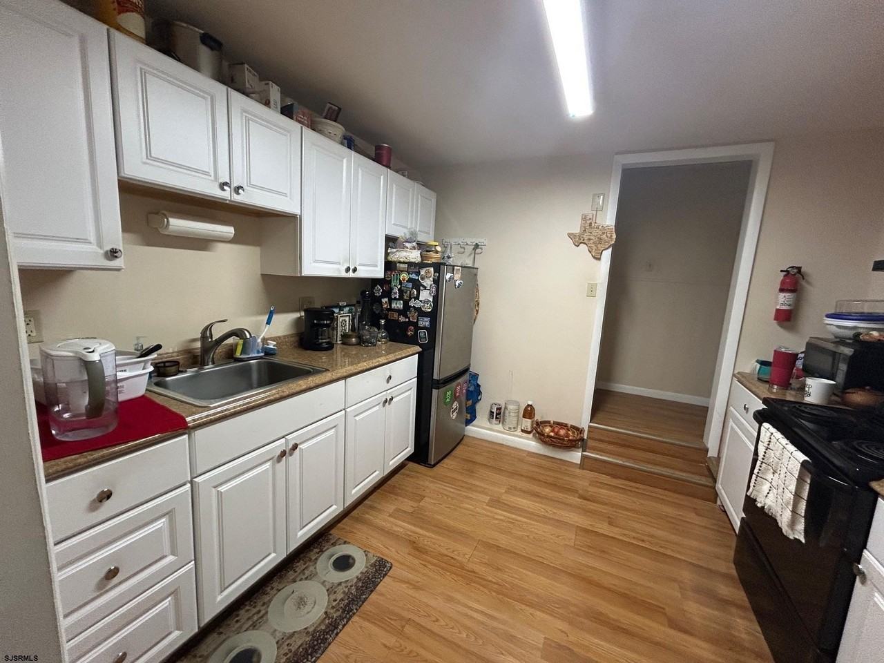 310 New Jersey Ave - Photo 3 of 7