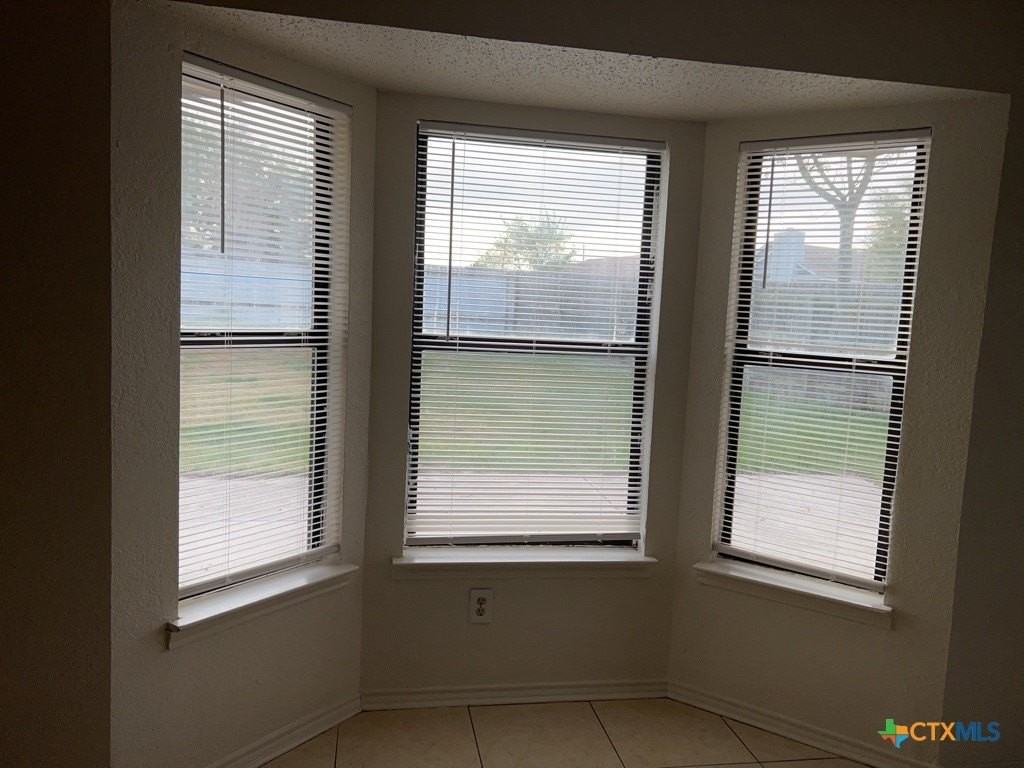 3120 Panhandle Dr - Photo 3 of 12