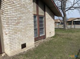 featured image of 2405 Shoemaker Dr Unit A