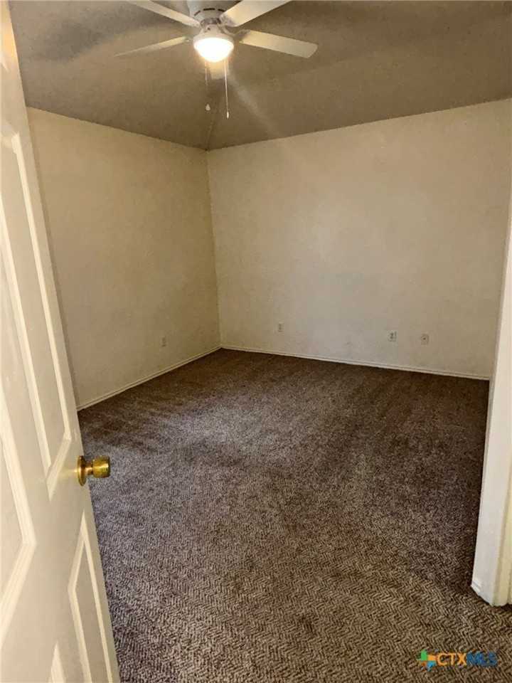 2205 Garrett Dr - Photo 7 of 12