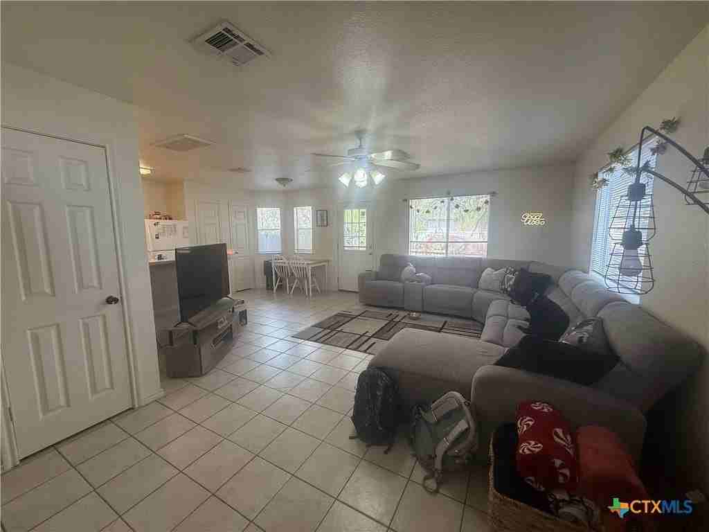 103 Cedargrove - Photo 5 of 22