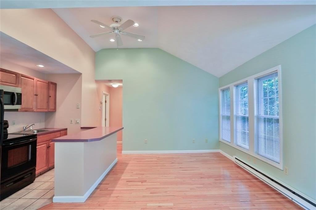 2840 Hartford Ave Unit B - Photo 7 of 24