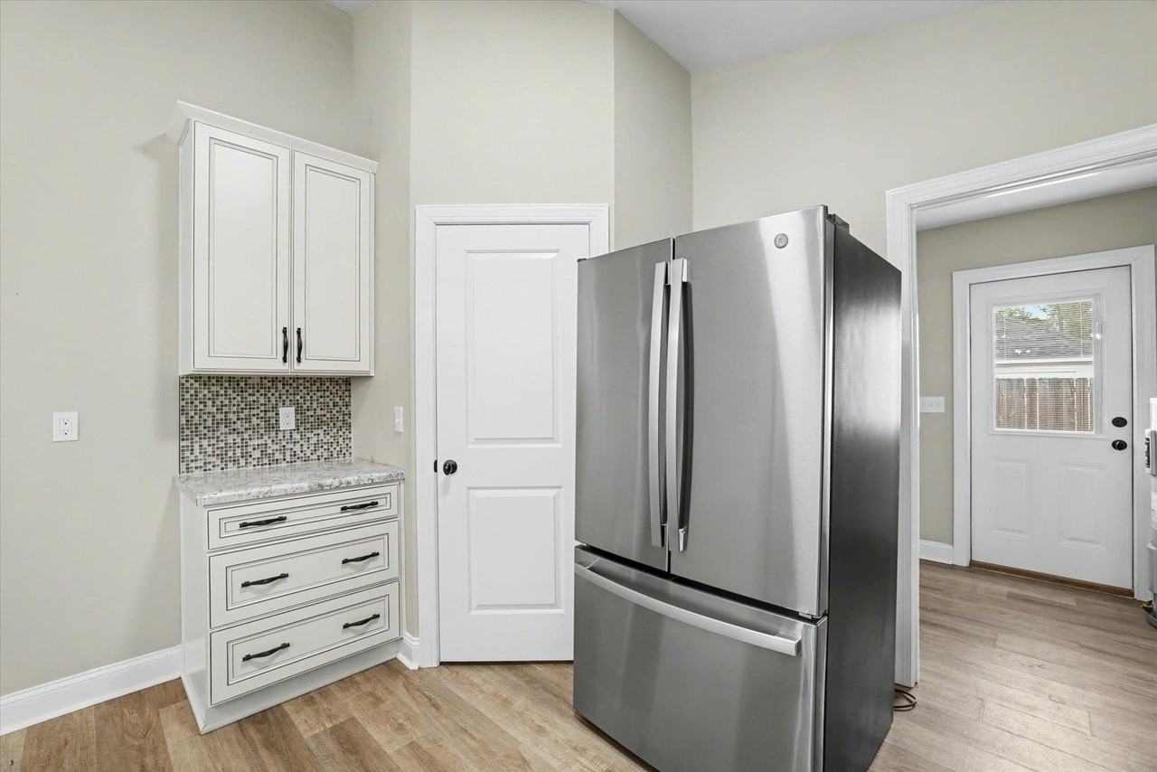 28 Sudai St - Photo 6 of 27