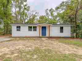 featured image of 1751 Pepper Dr