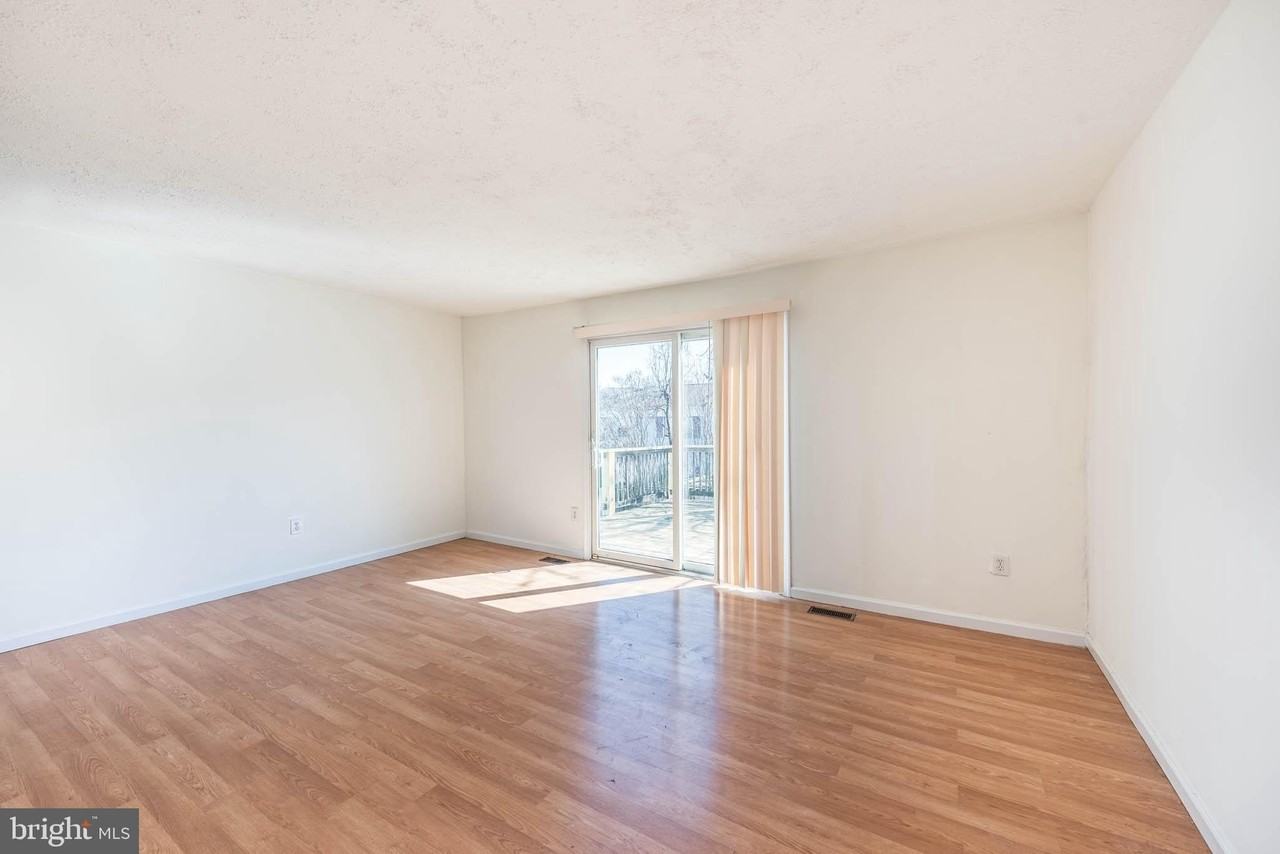 13 Bohn Ct - Photo 2 of 24