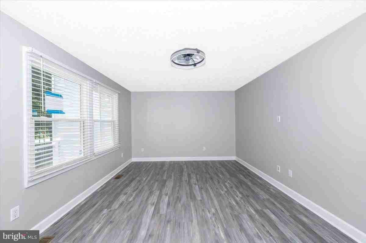 12284 Bandera Ln - Photo 4 of 50