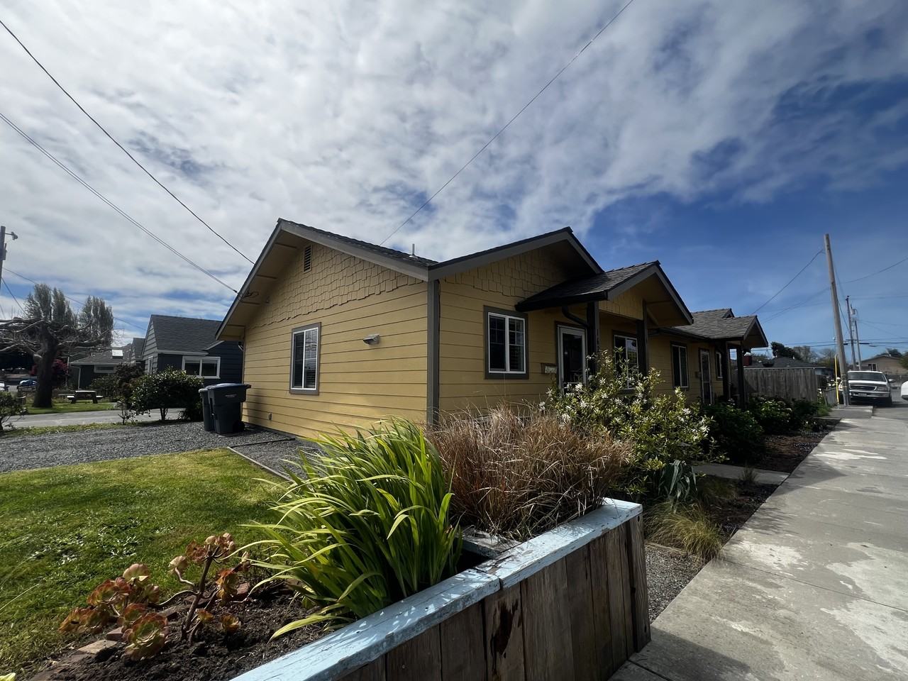 1623 13th St #A - Photo 2 of 18