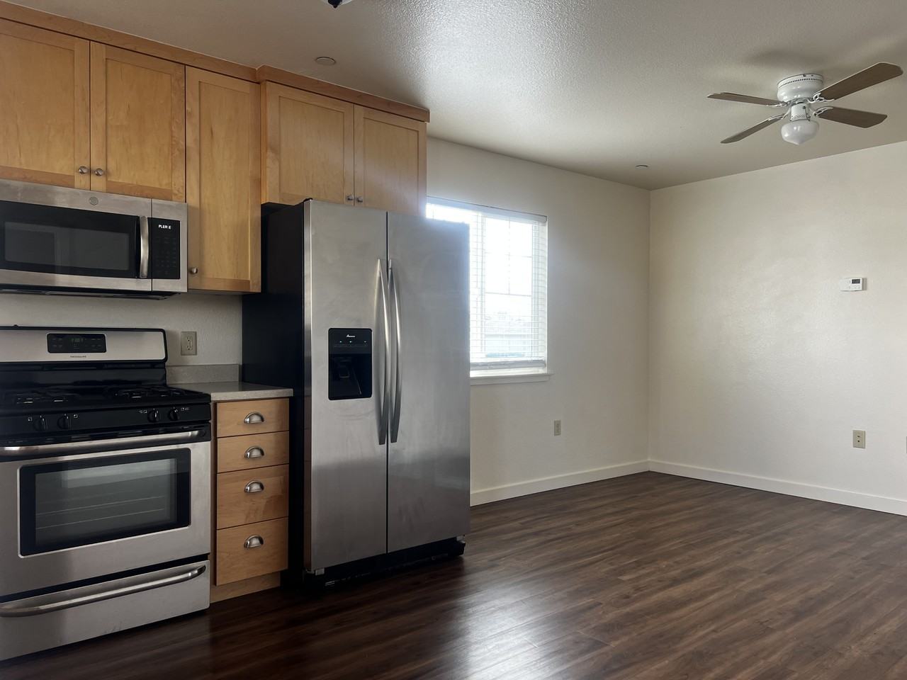 1623 13th St #A - Photo 7 of 18